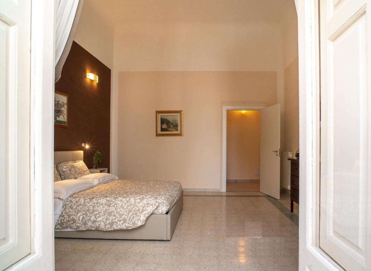 Corte Nicolaiana Apartments By Wonderful Italy Bari Bagian luar foto