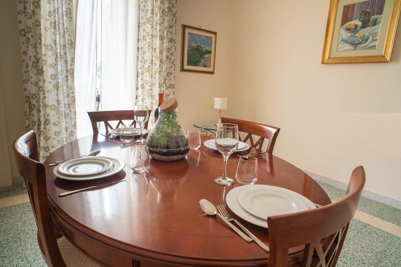 Corte Nicolaiana Apartments By Wonderful Italy Bari Bagian luar foto