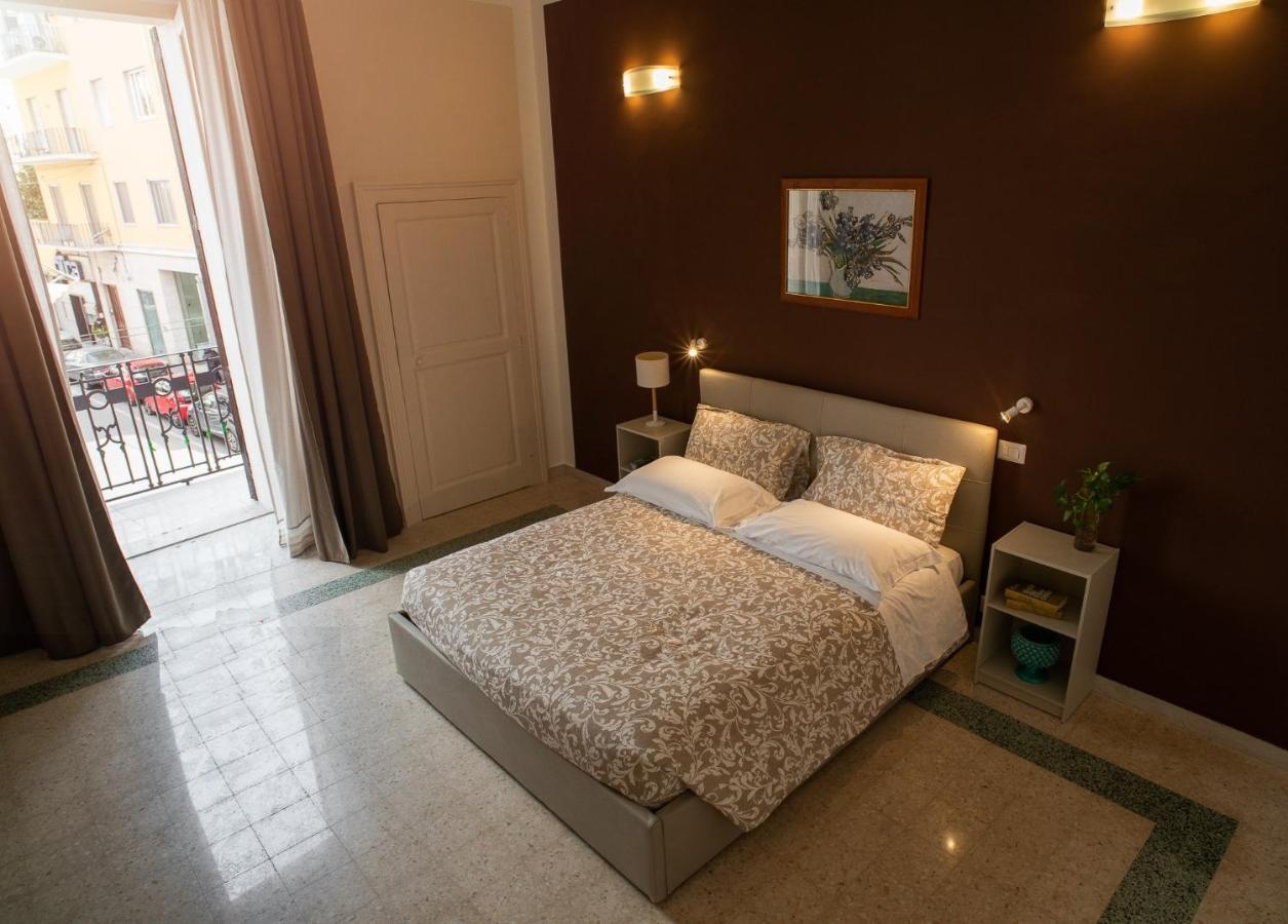 Corte Nicolaiana Apartments By Wonderful Italy Bari Bagian luar foto